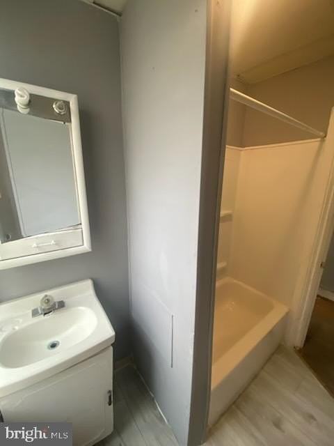 408 N Wanamaker St - Photo 7 of 9