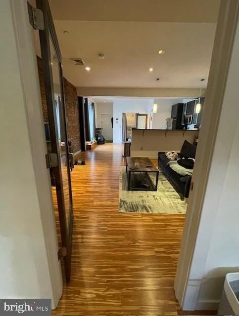 620 N Front St #2R - Photo 5 of 12