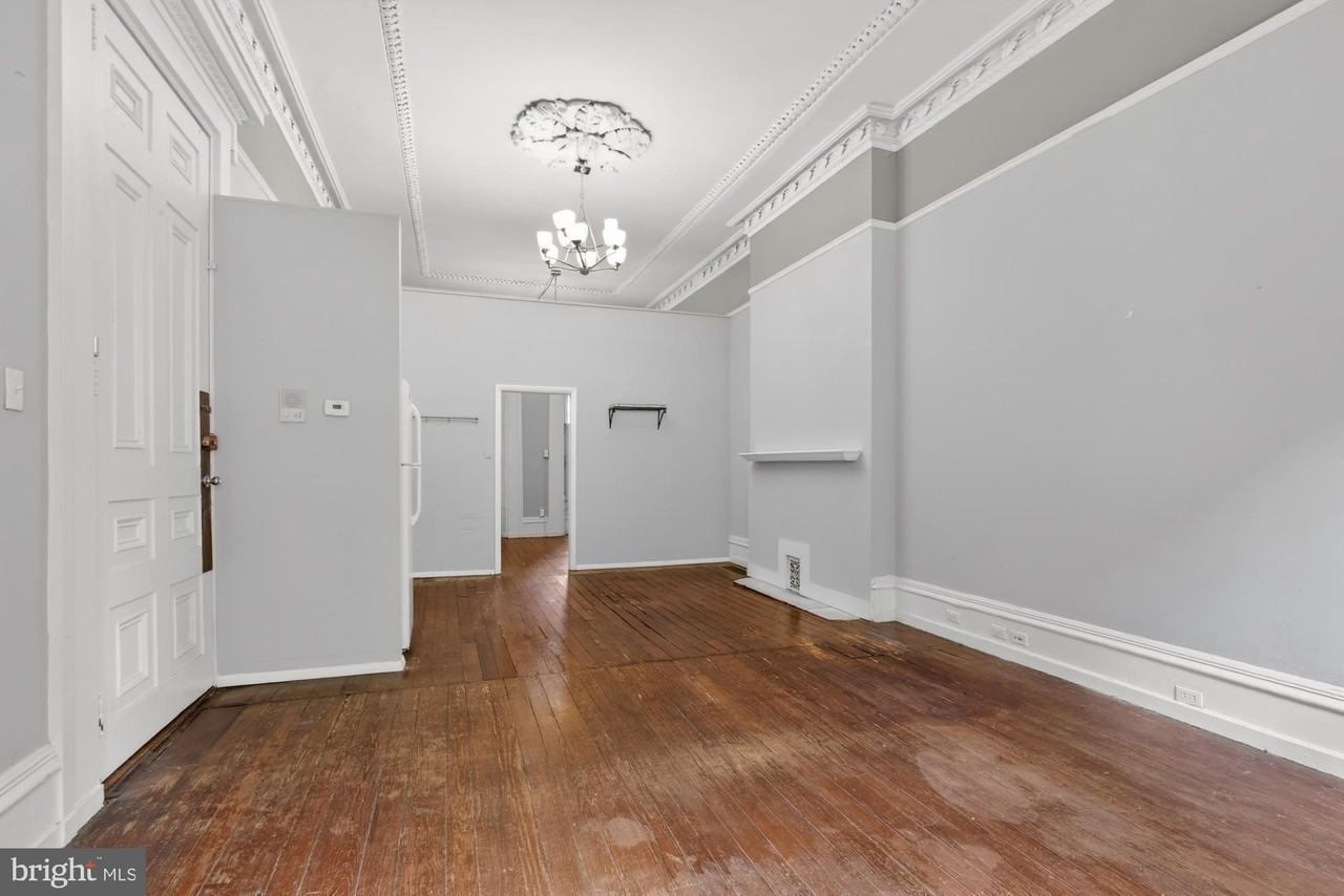 1717 Spruce St #1F - Photo 4 of 21