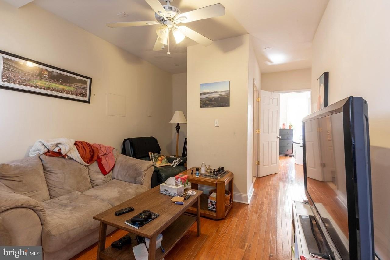 2136 S 15th St #3F - Photo 5 of 18
