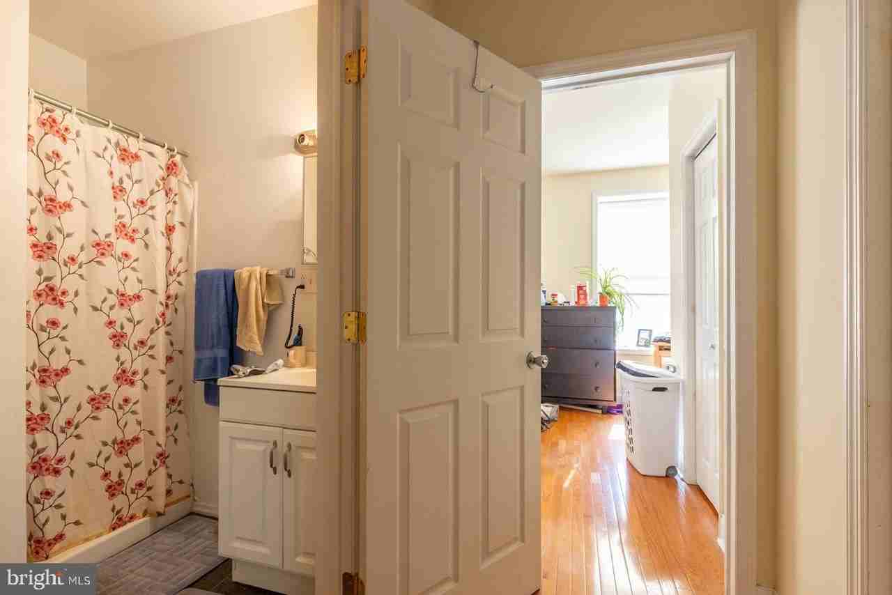 2136 S 15th St #3F - Photo 6 of 18