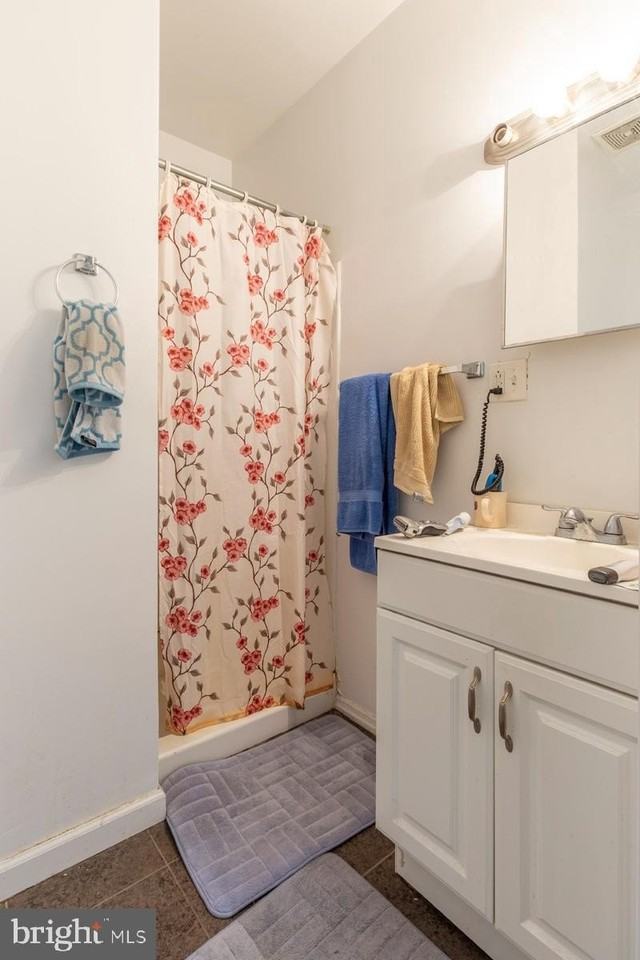 2136 S 15th St #3F - Photo 7 of 18