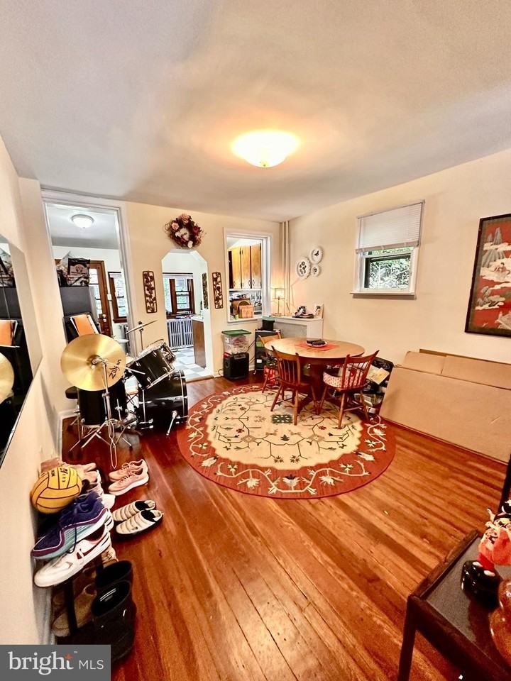 3315 Arnold St - Photo 4 of 16