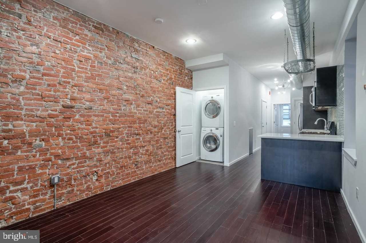 927 N 2nd St #2 - Photo 5 of 12