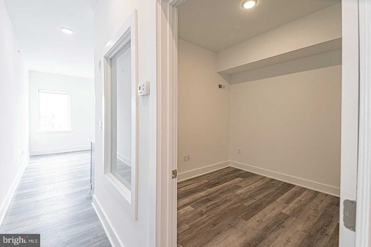 1524 South St #606 - Photo 4 of 21