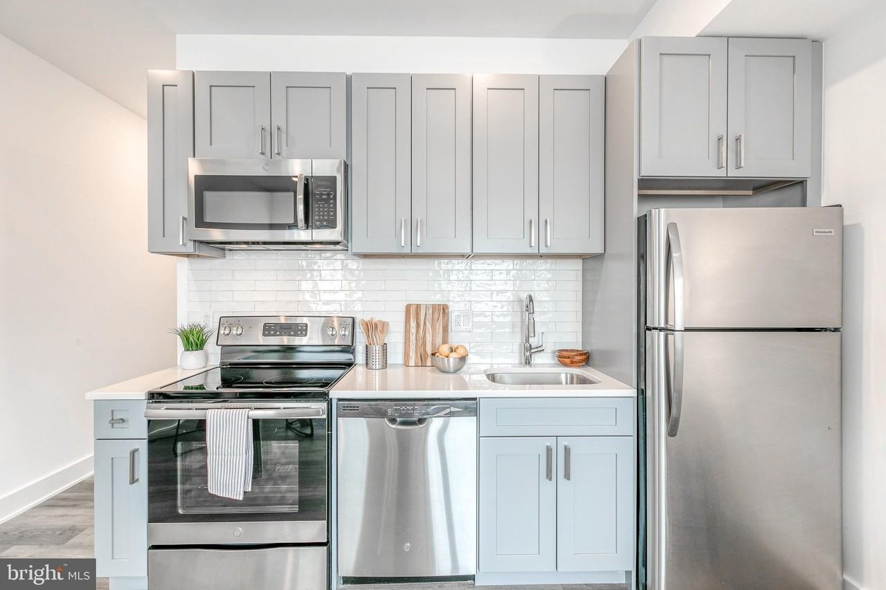 1524 South St #505 - Photo 5 of 25