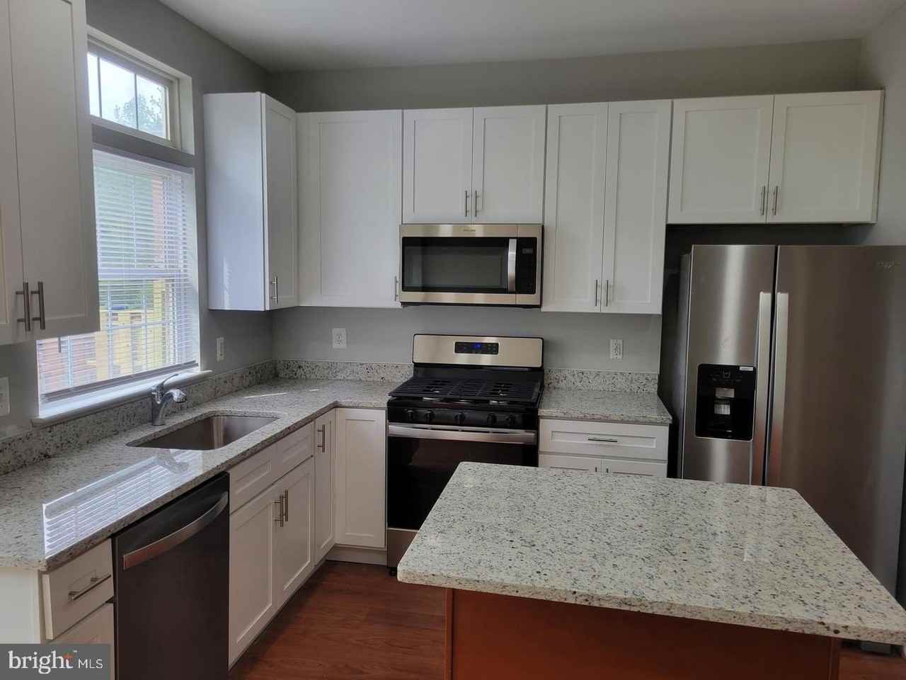 44189 Litchfield Ter - Photo 3 of 15