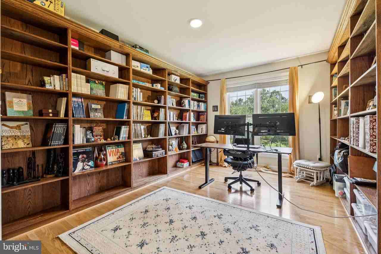 26368 Strathaven Ct - Photo 7 of 25