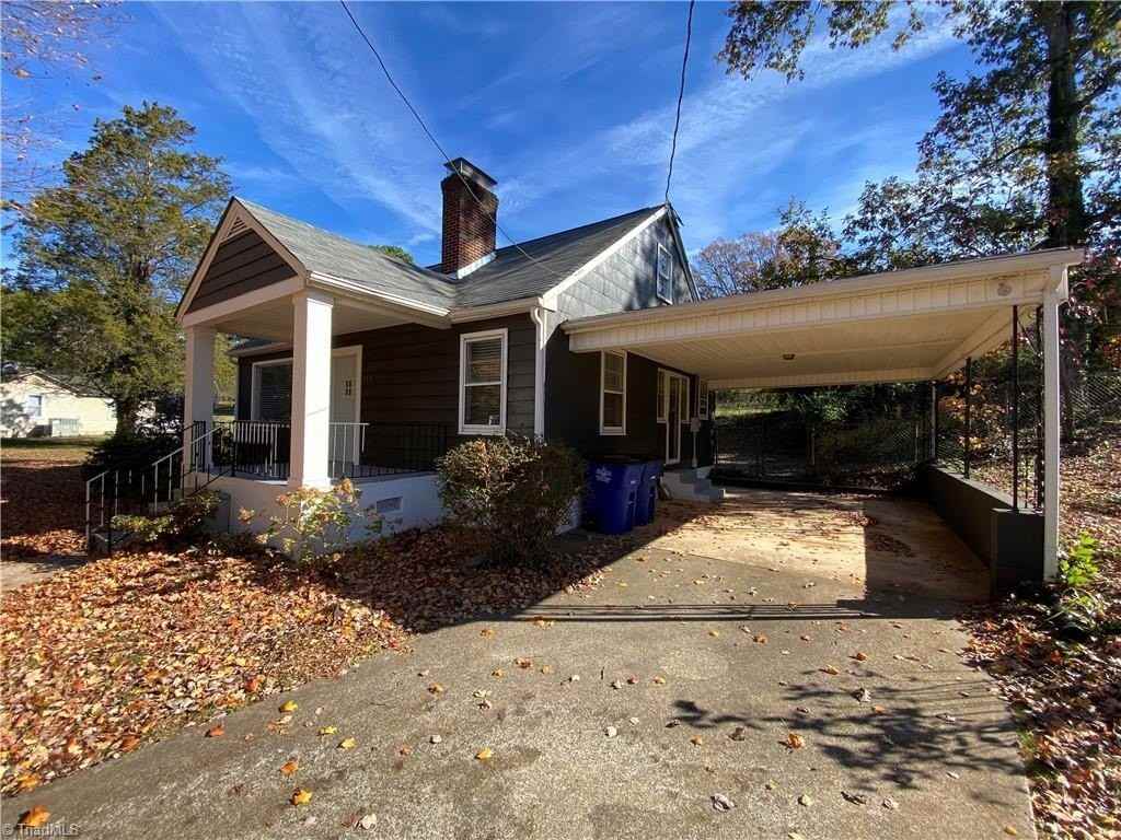 2135 Griffith Rd - Photo 2 of 23