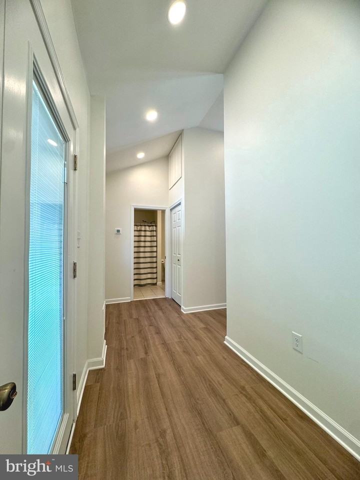8190 Marshall Corner Rd - Photo 6 of 28
