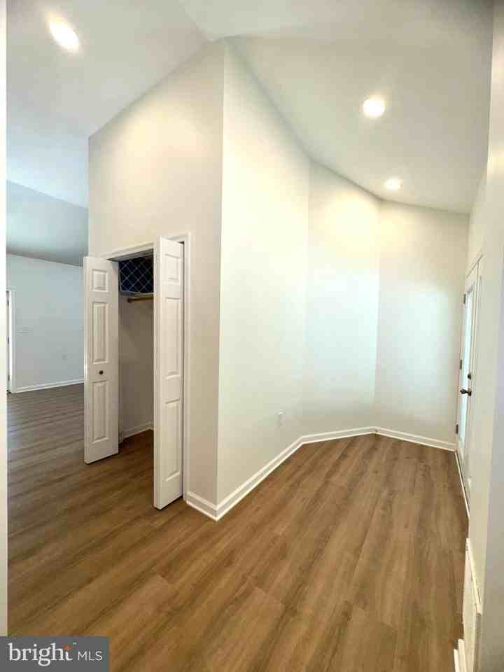 8190 Marshall Corner Rd - Photo 7 of 28