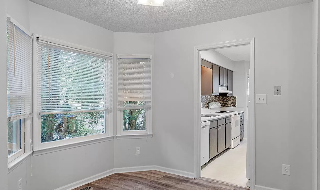 524 Brent Rd #1 - Photo 5 of 40