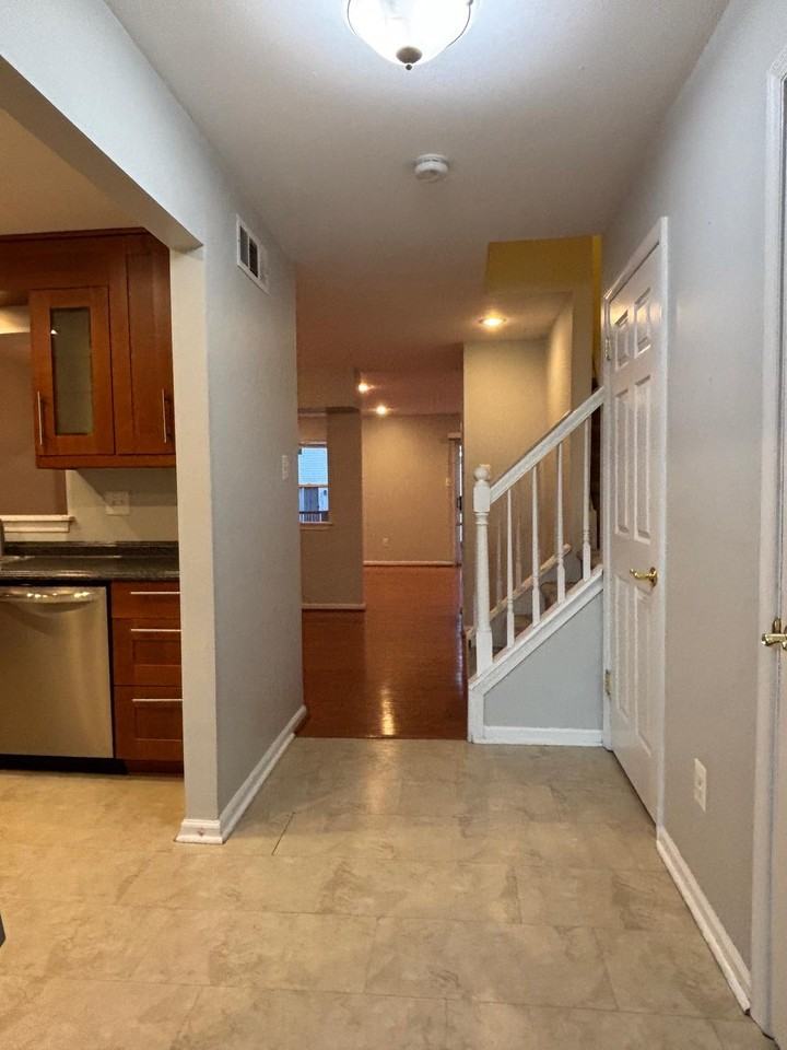 4666 Louise Saint Claire Dr - Photo 2 of 24