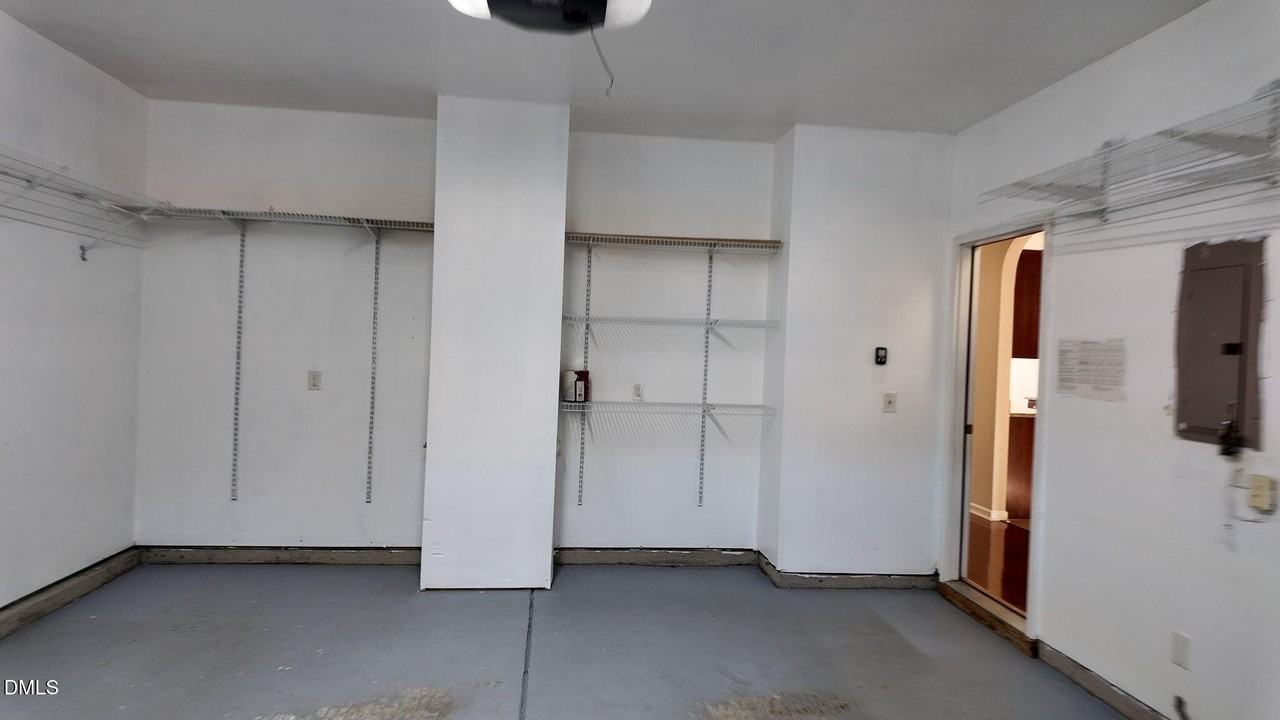 1113 Garden Square Ln - Photo 7 of 29