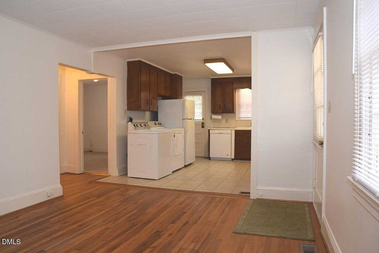317 Grand Ave - Photo 3 of 23