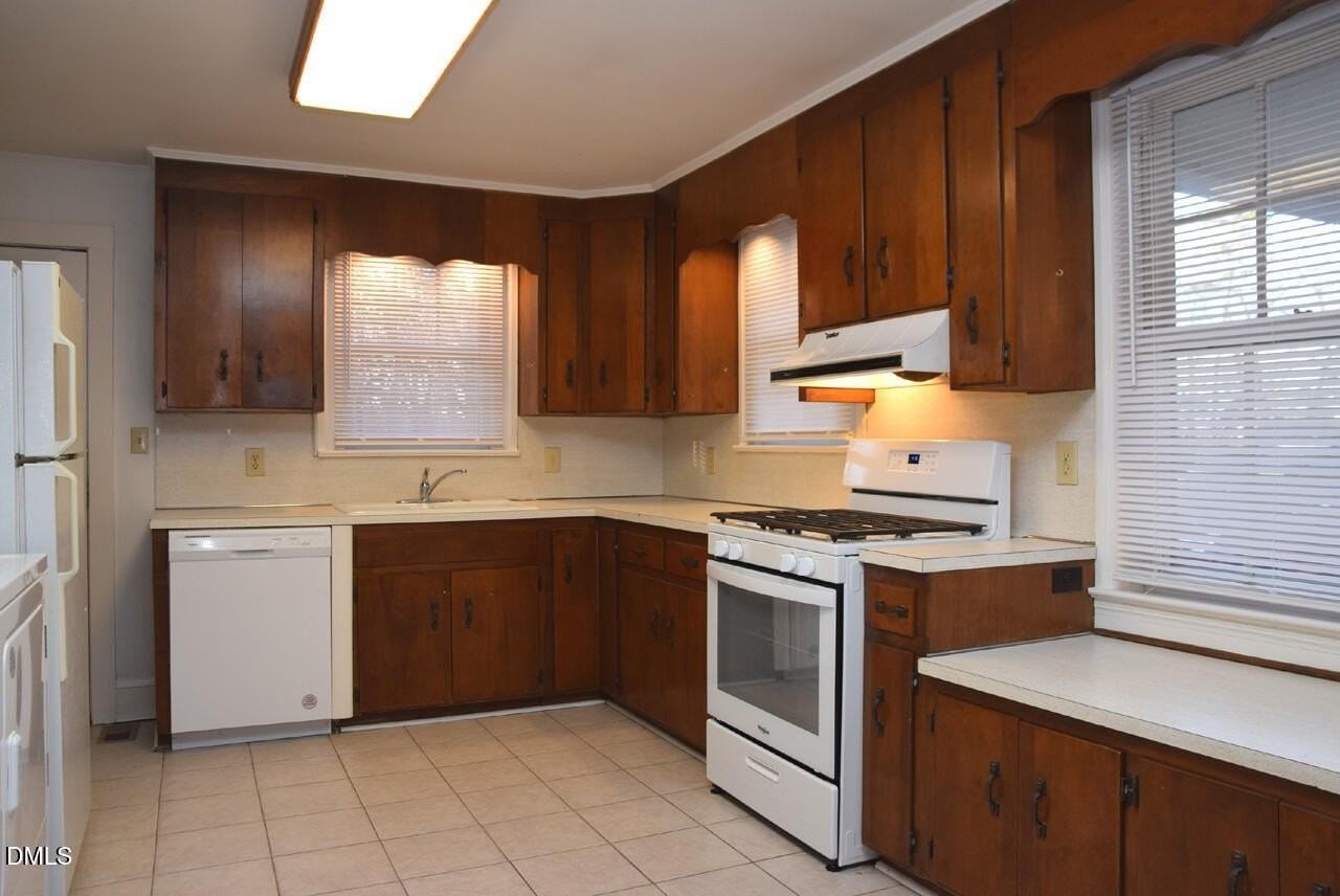 317 Grand Ave - Photo 7 of 23