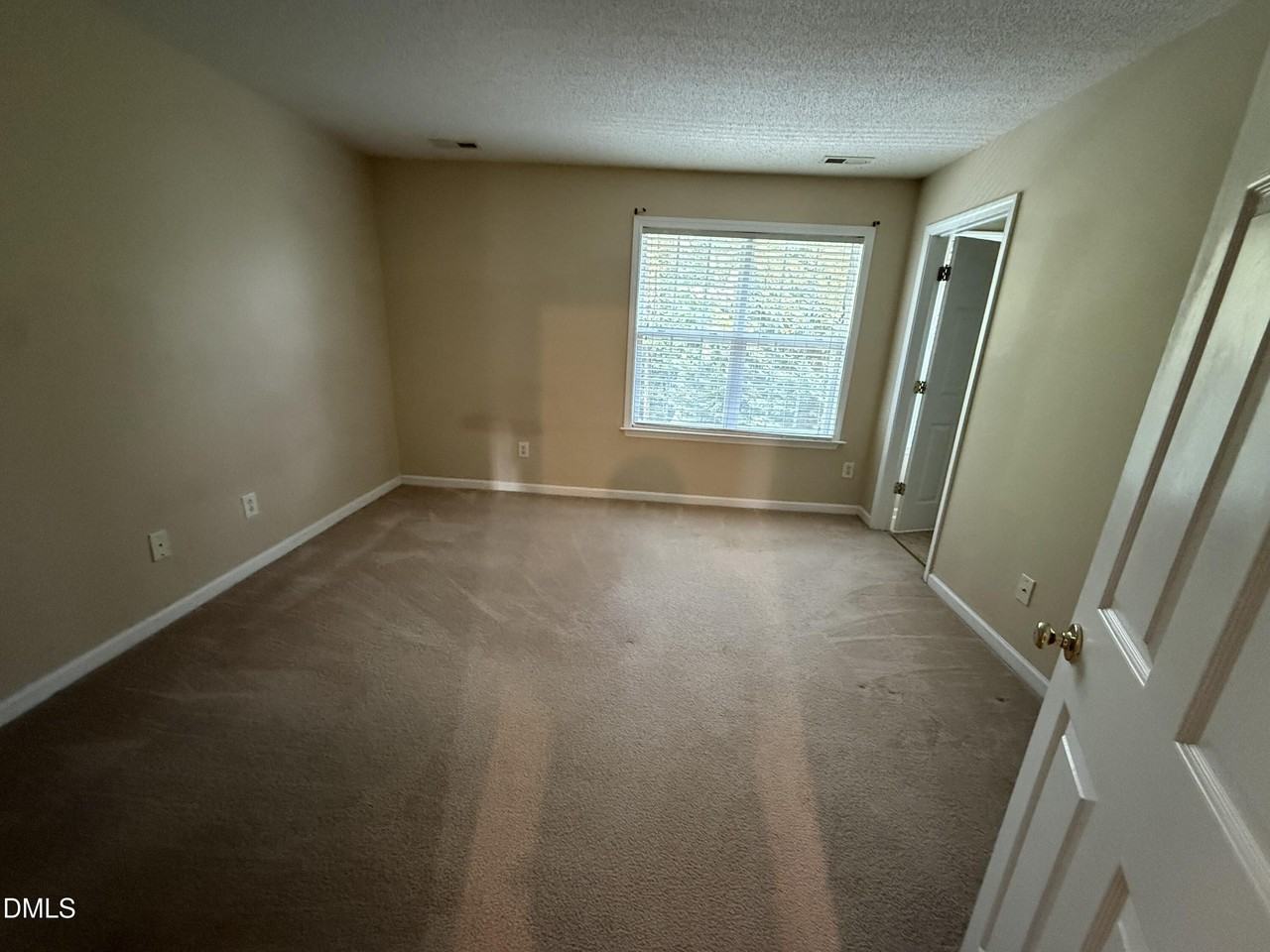138 Forthview Way - Photo 7 of 20