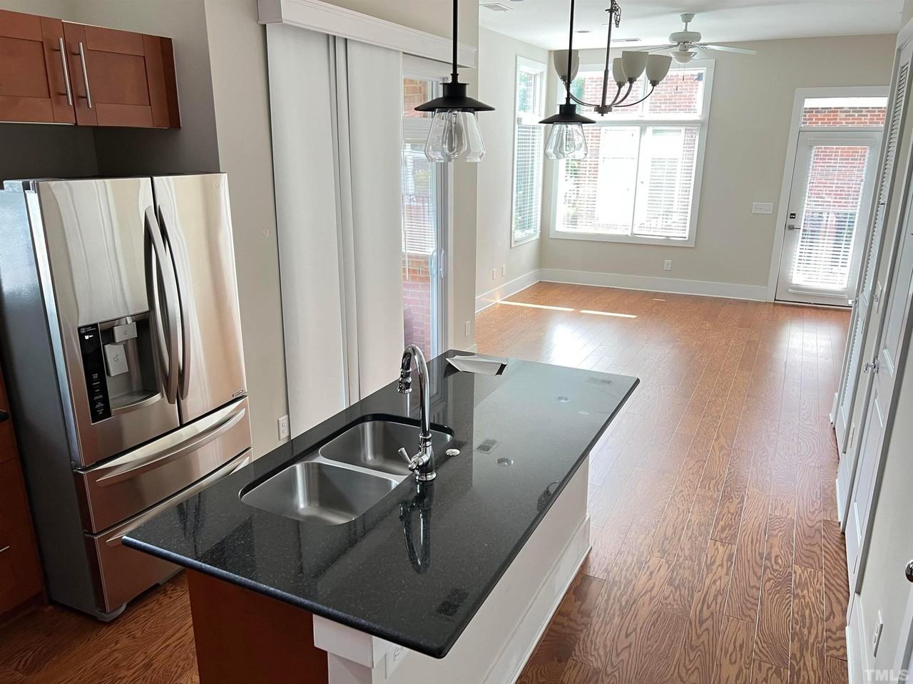 244 William Drummond Way - Photo 6 of 14