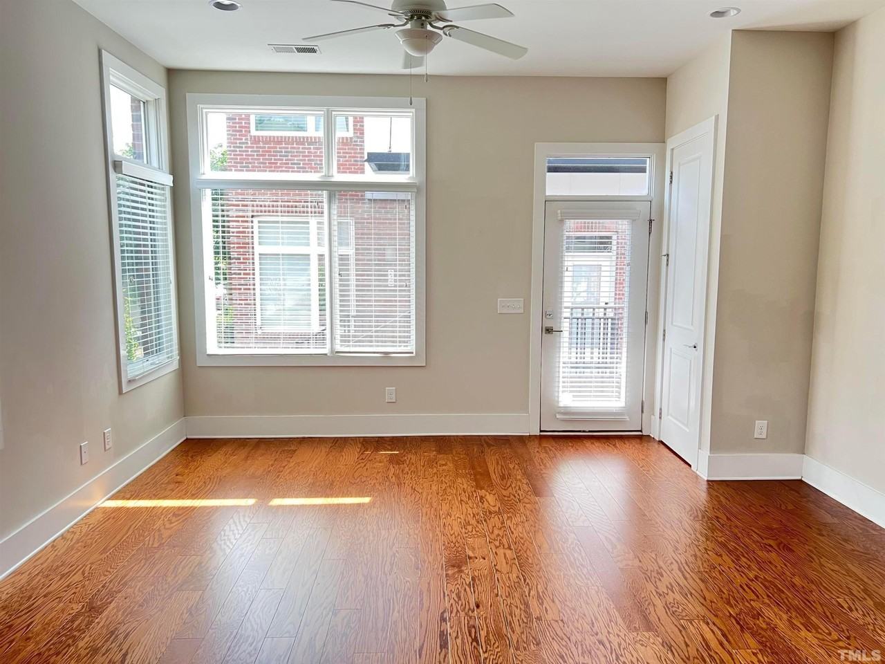 244 William Drummond Way - Photo 7 of 14