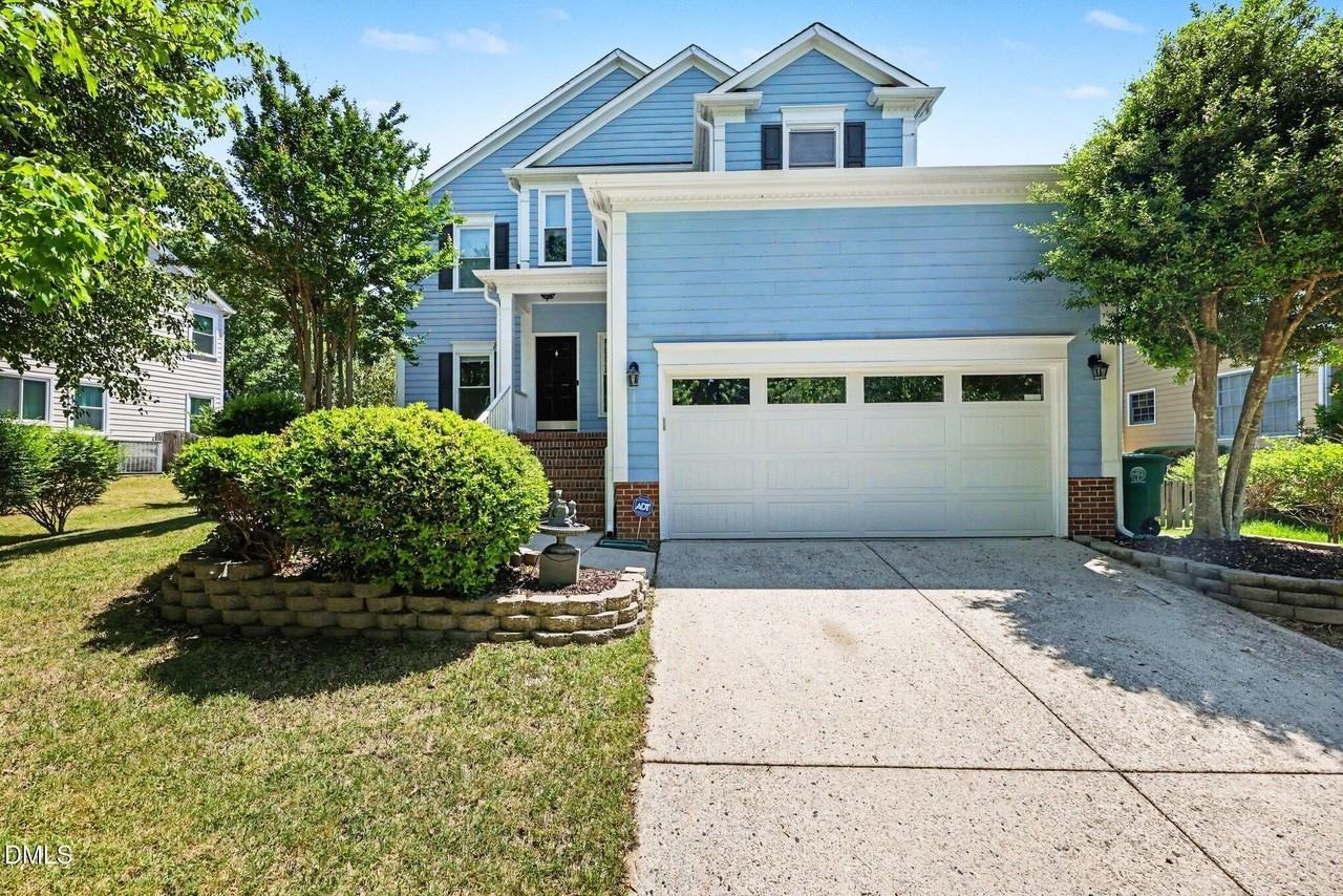 711 Wakehurst Dr - Photo 2 of 43