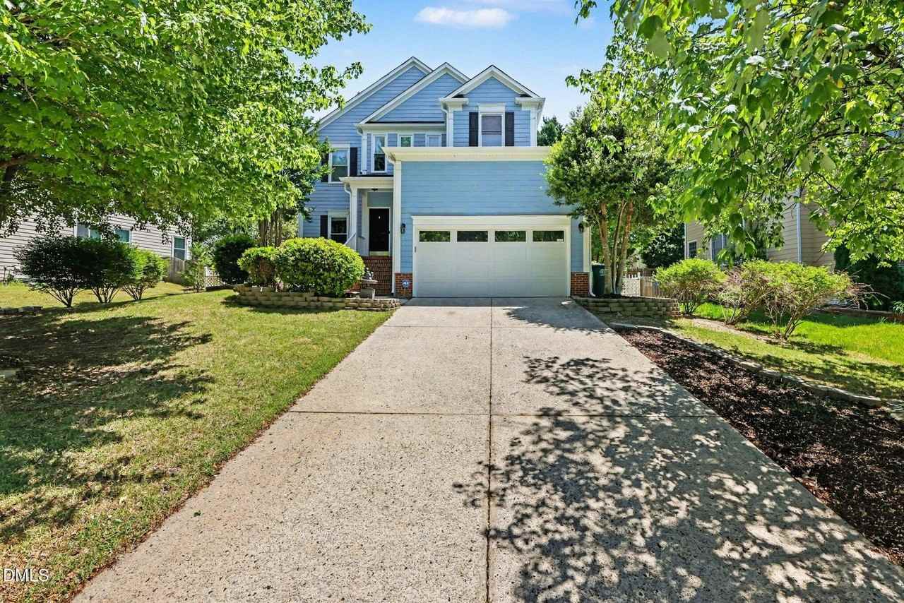 711 Wakehurst Dr - Photo 4 of 43