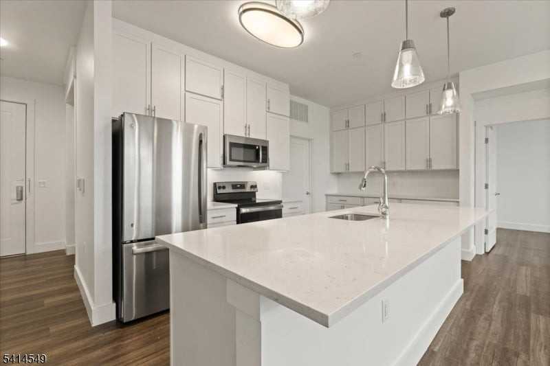 450 Springfield Ave - Photo 3 of 27