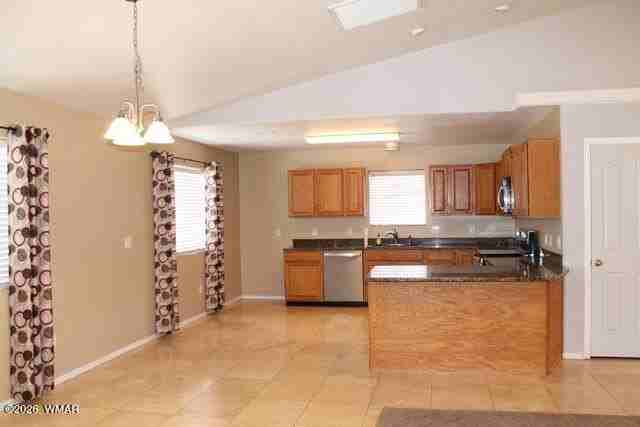 118 W Verde Dr - Photo 4 of 15