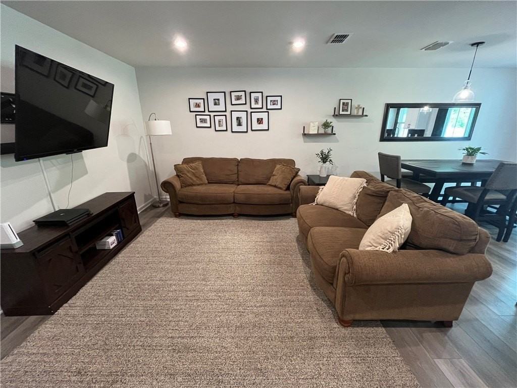 131 Sarnesfield Way - Photo 4 of 21