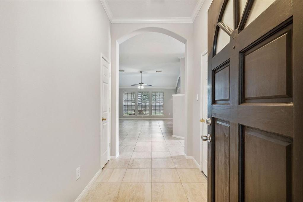 1319 Castlemist Dr - Photo 4 of 28