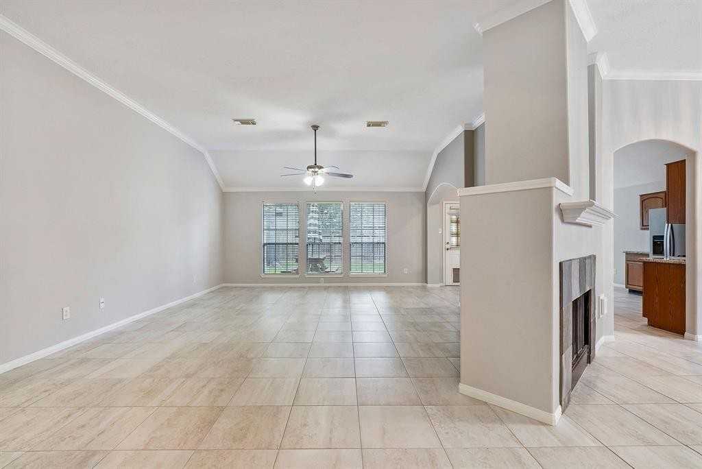 1319 Castlemist Dr - Photo 6 of 28