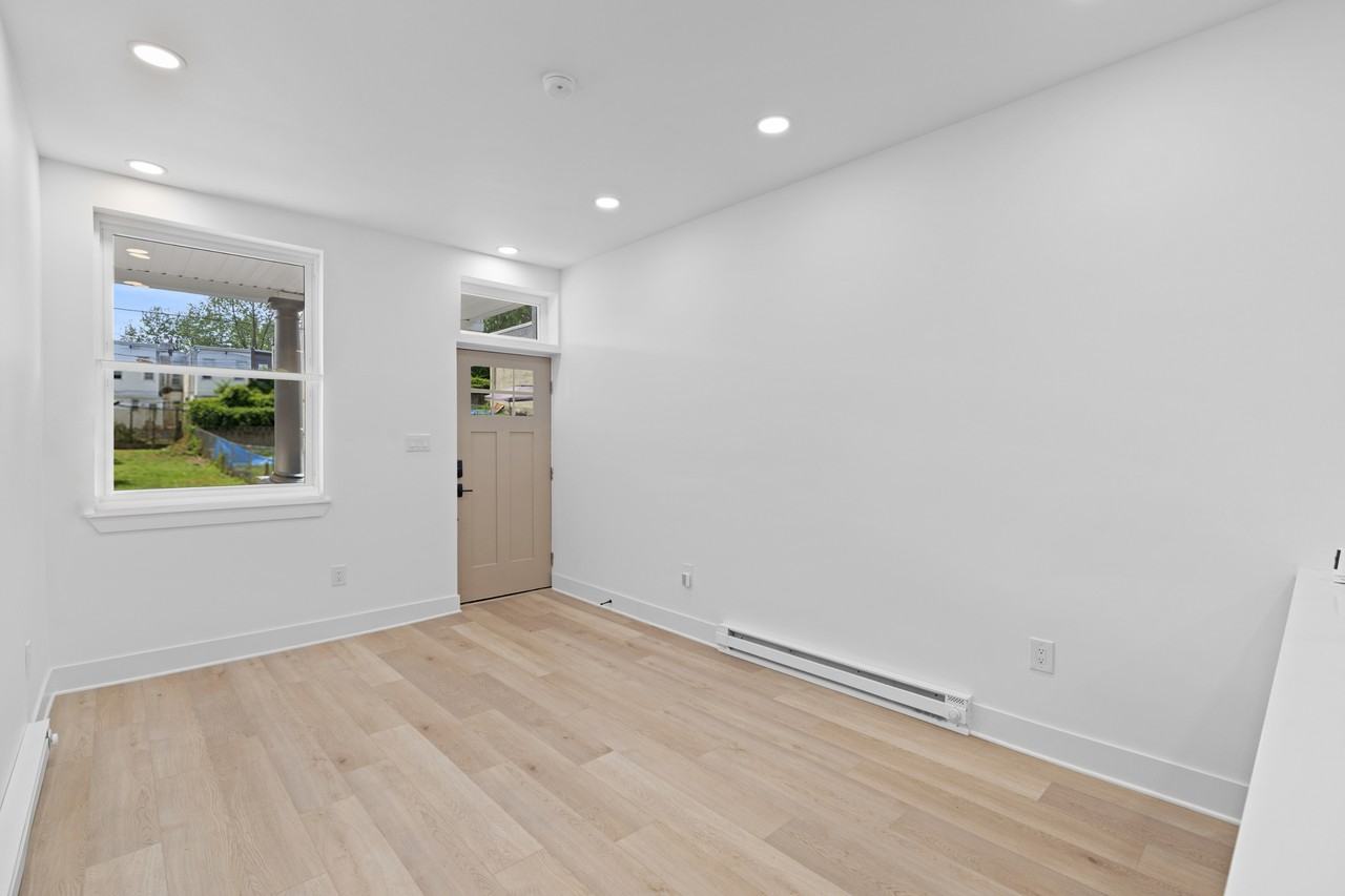 4503 N 19th St #2 - Photo 4 of 50