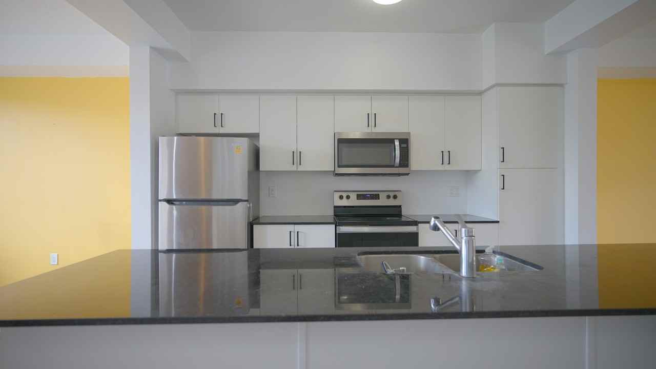 350 - 350 River Road #39 - Photo 4 of 41