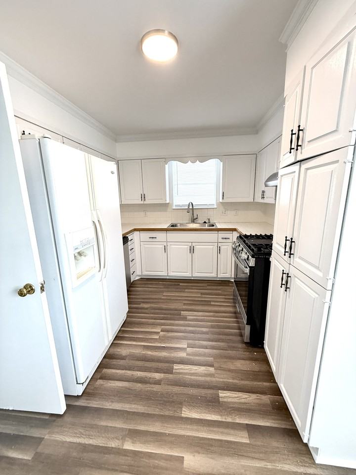 1114 Kiowa St #1 - Photo 3 of 32