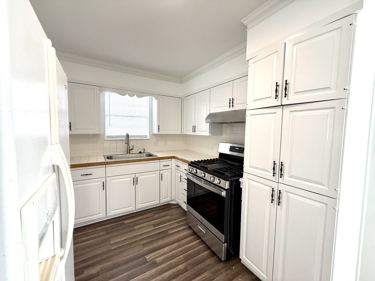 1114 Kiowa St #1 - Photo 4 of 32