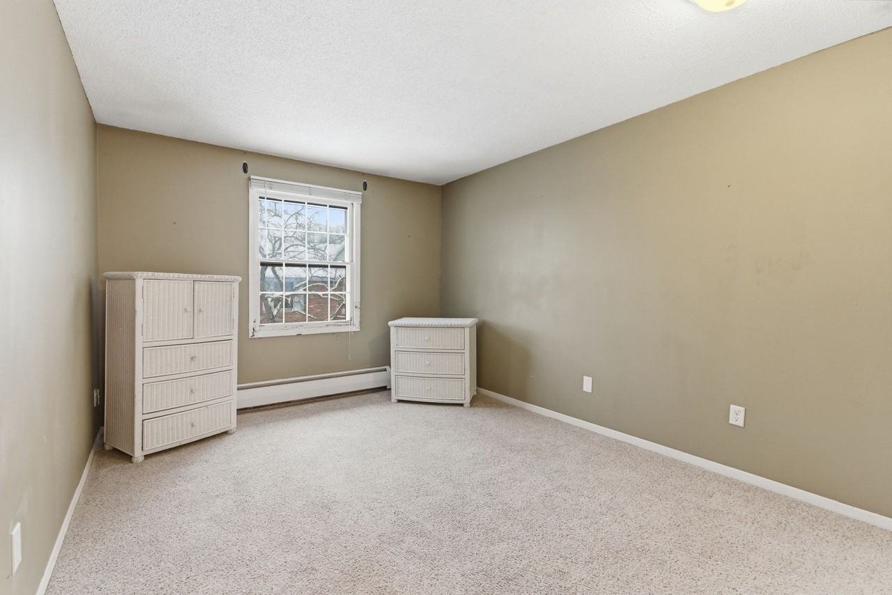 1023 Smetana Rd #6 - Photo 7 of 10