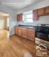 featured image of 5425 W Montrose Ave #S3