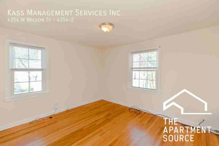 4254 W Nelson St #2 - Photo 4 of 8