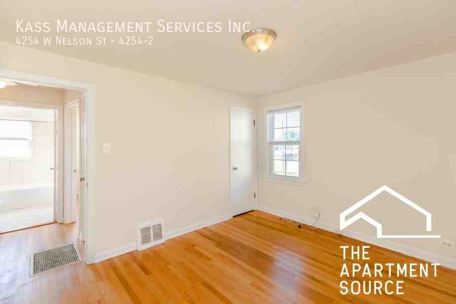 4254 W Nelson St #2 - Photo 5 of 8