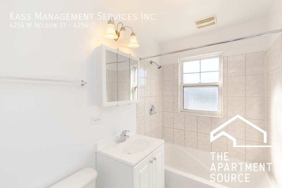 4254 W Nelson St #2 - Photo 7 of 8