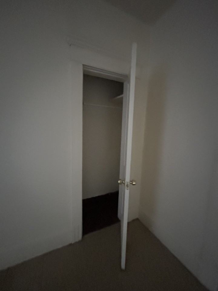 211 Walnut Street #3R - Photo 6 of 9