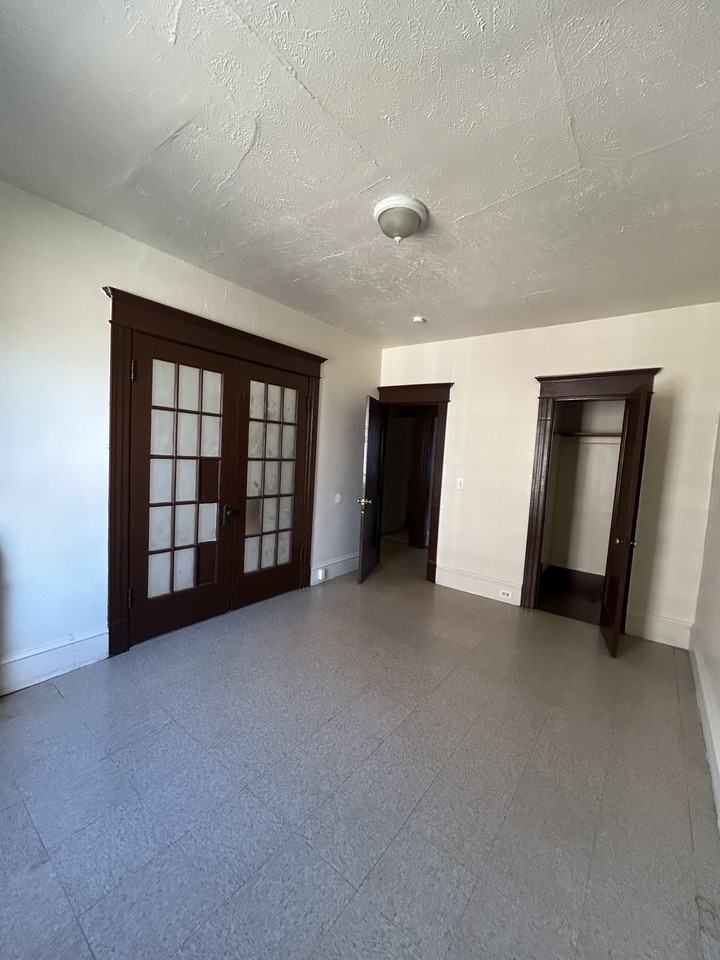 211 Walnut Street #2R - Photo 2 of 16