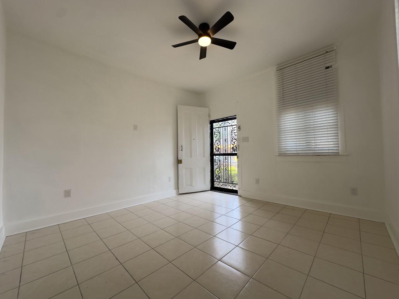 435 Homer St #1 - Photo 3 of 14