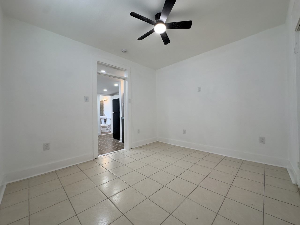 435 Homer St #1 - Photo 6 of 14