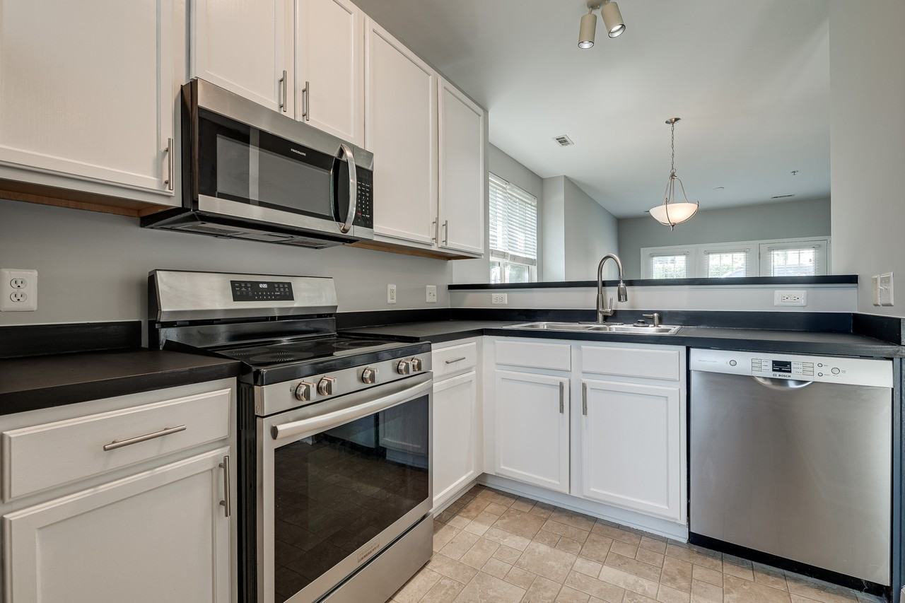 2762 Avalon Loop Rd #1 - Photo 4 of 11