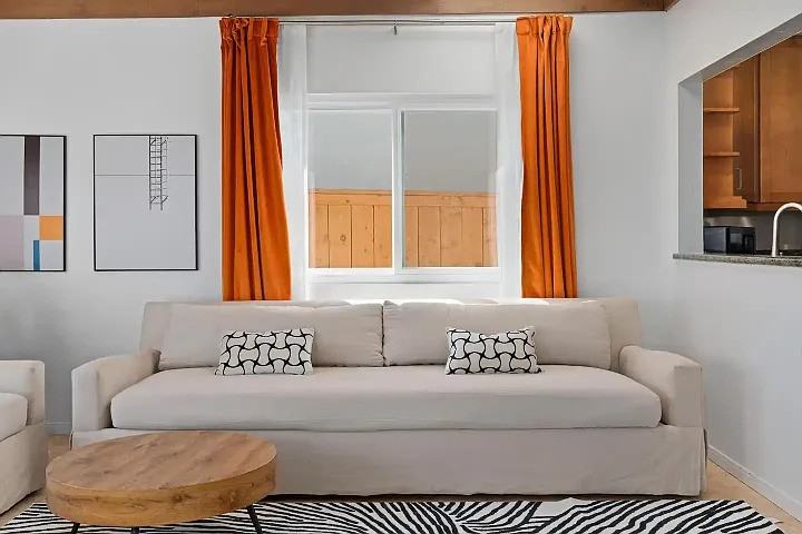3625 Kingsley St #1 - Photo 6 of 39