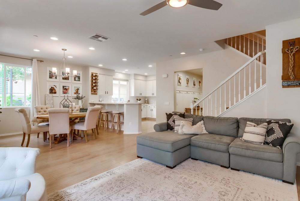 1423 Shearwater St #2 - Photo 4 of 42