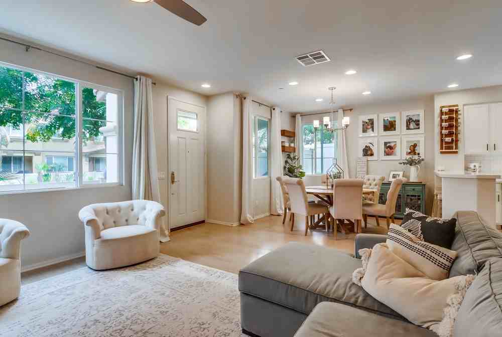1423 Shearwater St #2 - Photo 5 of 42