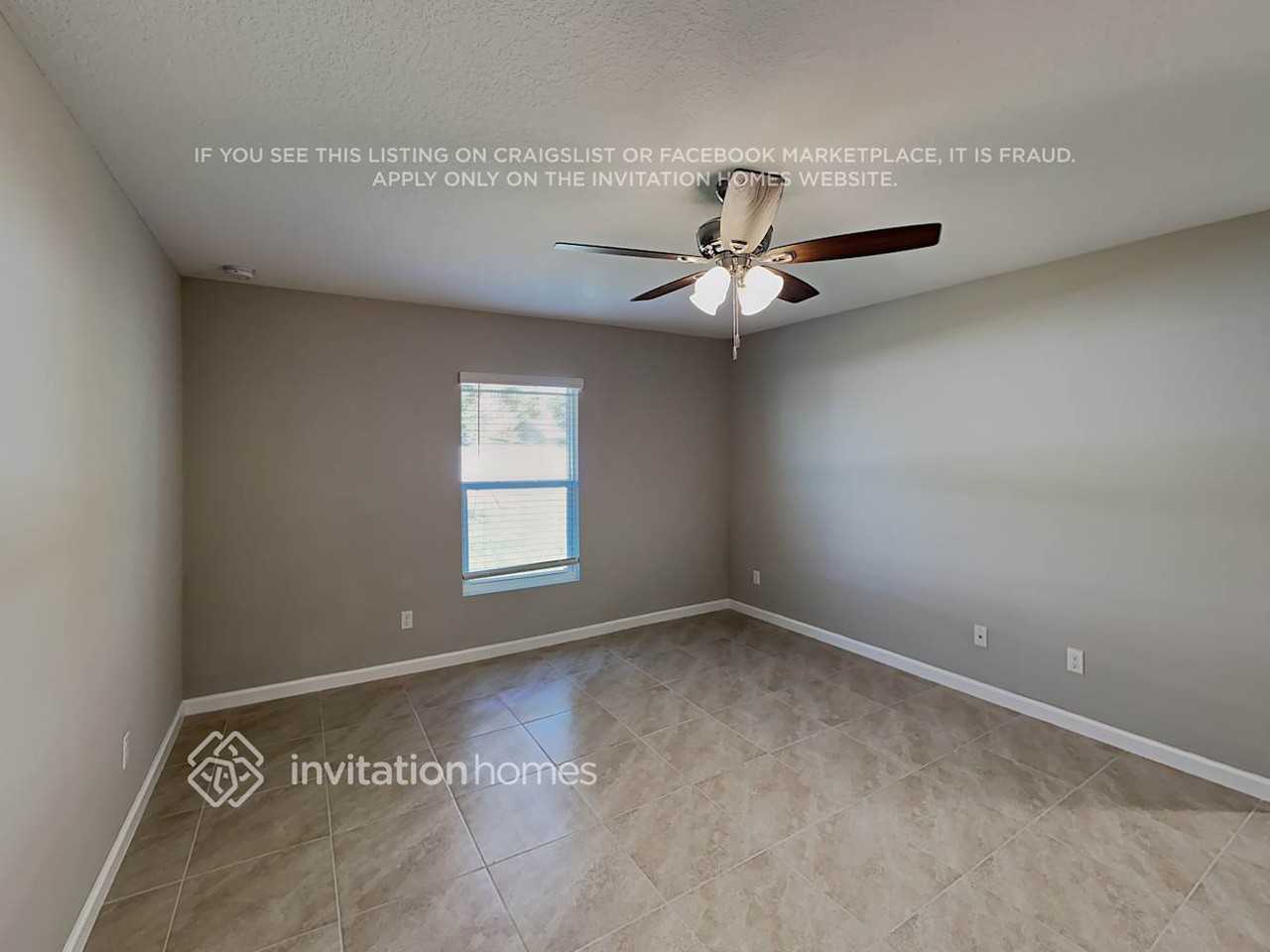 373 Nw Avens St - Photo 4 of 20