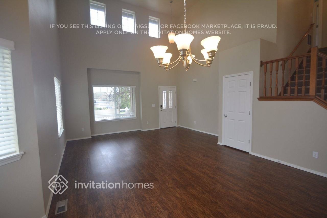 5900 77th Dr Ne - Photo 2 of 16