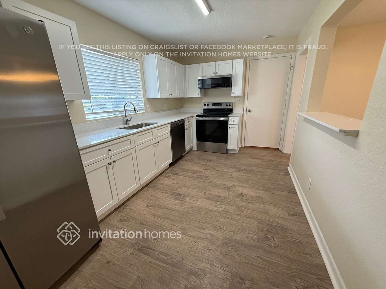 3253 Little Sound Dr - Photo 5 of 12